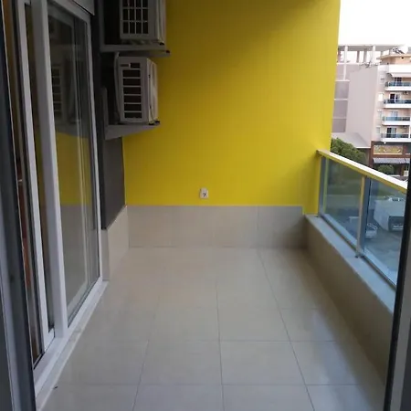 Center_yazar דירה מהמוטלר
